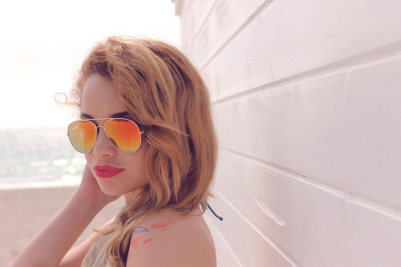 girl, female, modeling, model, woman, young, people, white, women, fashion, person, lady, beautiful women, attractive, glamour, beautiful woman, nature, hair, outdoors, style, beauty woman, summer, sea, beach